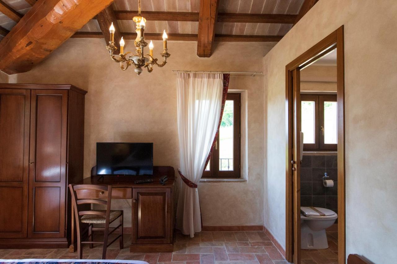 Locanda Di Montegiove Fano Exteriör bild