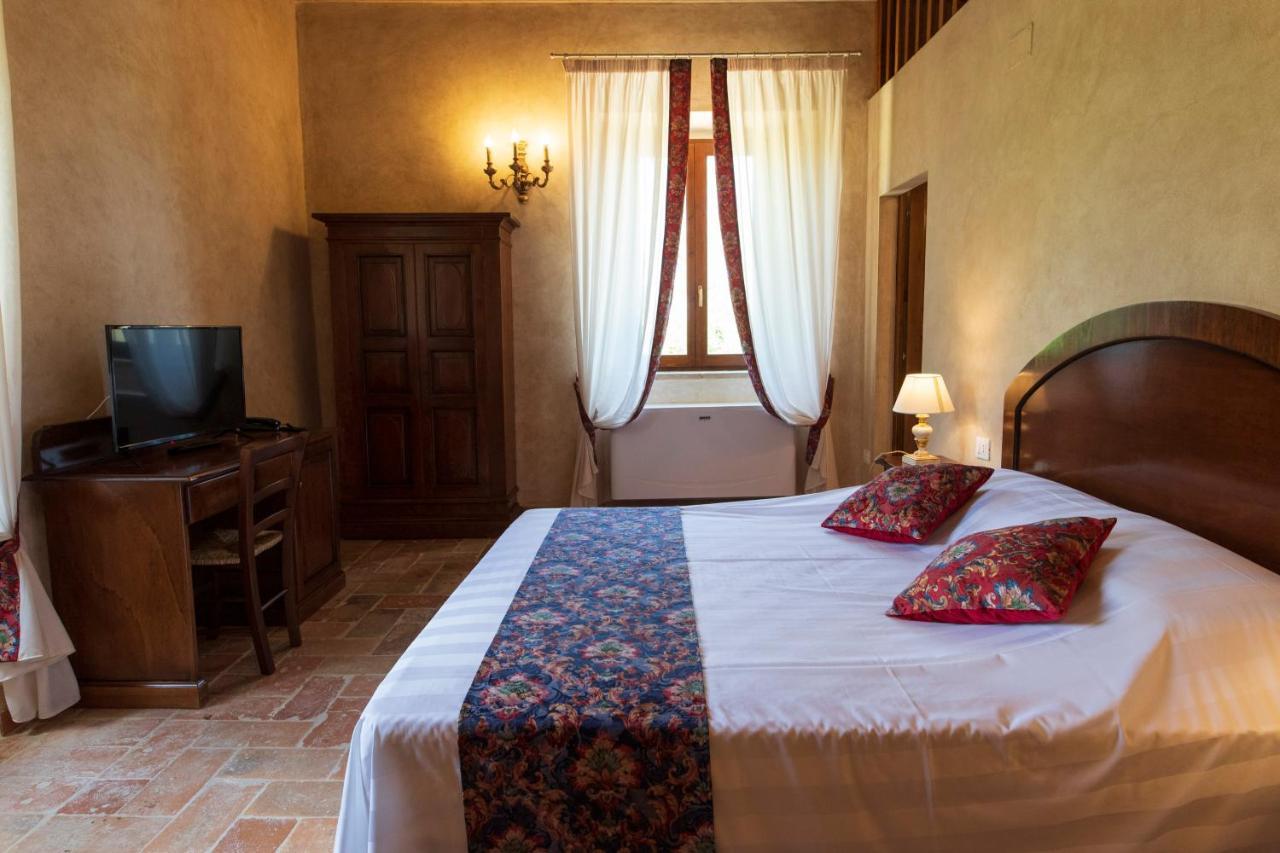Locanda Di Montegiove Fano Exteriör bild