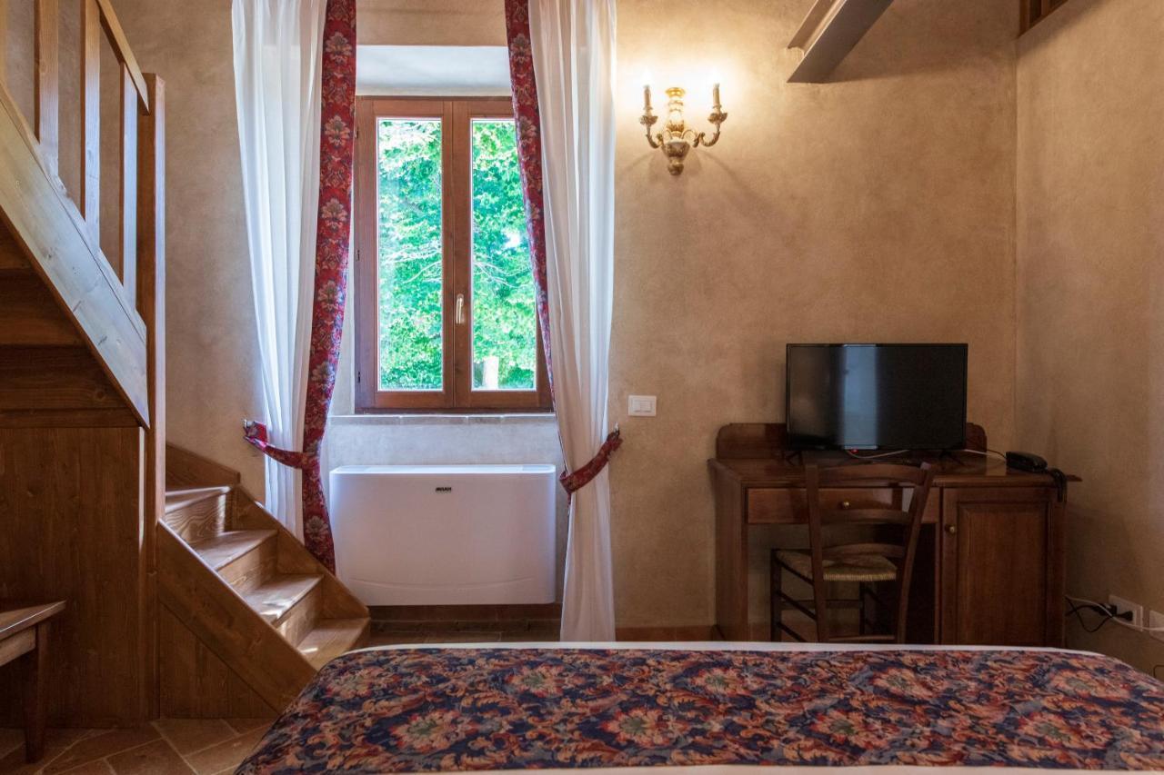 Locanda Di Montegiove Fano Exteriör bild